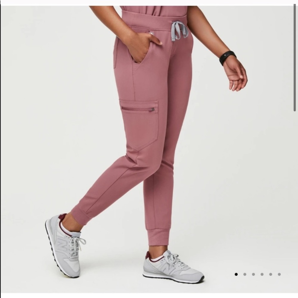 NWT Figs mauve zamora joggers 2.0 *sold out*